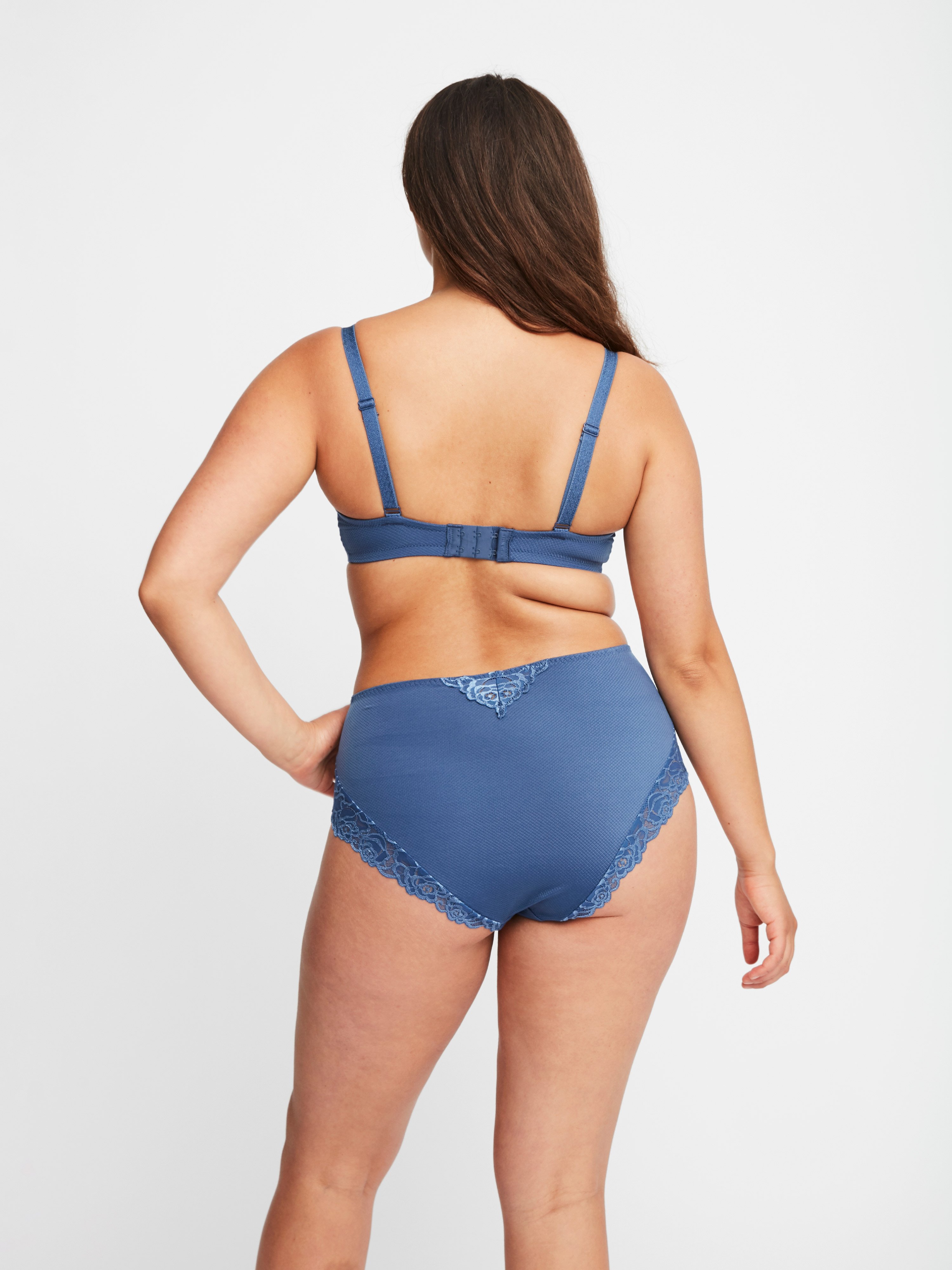 Paco Full Cup Bra Ice Blue – Bustin' Out Boutique